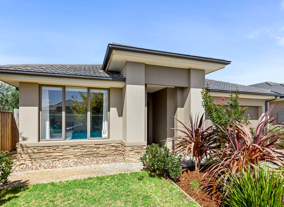 24 Glider St, MOUNT DUNEED VIC 3217